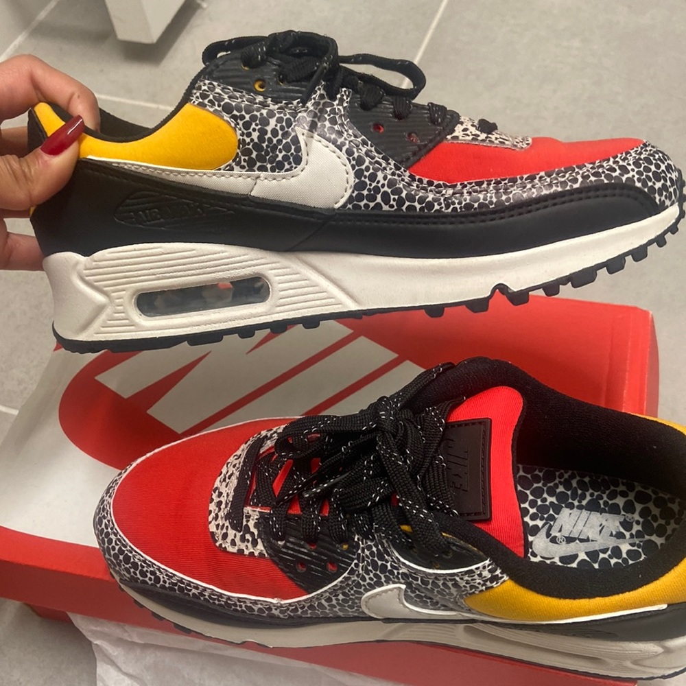 Nike shoes